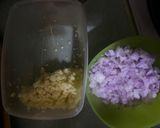 A picture of step 1 of Cream based pasta (Melayu style lol).