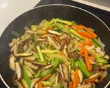 Foto del paso 4 de la receta: Nuditos de Konjac con verduras