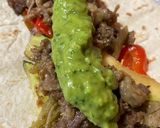 Foto del paso 1 de la receta: Salsa verde 🫑🥑🧄🧅🌱