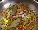 Foto del paso 4 de la receta: Bonito en escabeche, veraniego o invernal, como lo hacía mi padre.