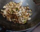 A picture of step 4 of Egg bhurji.