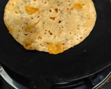 ચીઝ ગાર્લિક આલુ પરોઠા (Cheese Garlic Aloo Paratha Recipe In Gujarati) રેસીપી સ્ટેપ10ફોટો