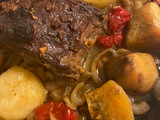 Vacío al horno con papas y batatas