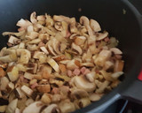 Foto del paso 2 de la receta: Risotto de bacon y setas variadas