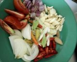 Foto langkah ke 2 dari resep Tongkol sarden asam pedas.
