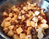 A picture of step 8 of Chicken and Nagaimo Stew.