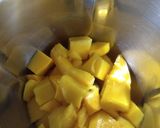 A picture of step 1 of Mango chilli lemon drink.