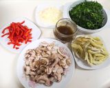 Foto del paso 1 de la receta: Ensalada de alcachofas y champiñones