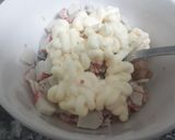 Foto del paso 1 de la receta: Canapés de pan de molde con palitos de cangrejo