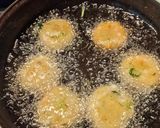 A picture of step 3 of Sabudana Vadas.