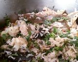 फुलकोबी तुरीच्या दाण्याचा पुलाव : (fulgobi turichya danyacha cauliflower pulao recipe in marathi) रेसिपी स्टेप 5 फोटो