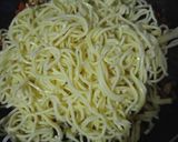 Foto langkah ke 6 dari resep Mie Goreng Urai.