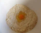 Foto del paso 1 de la receta: Masa con queso y perejil para tartas saladas