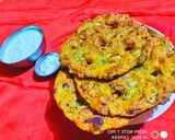 A picture of step 4 of Thalipeeth.