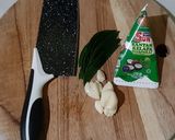 Foto langkah ke 1 dari resep Kacang Bawang Asin Gurih Dan Renyah.