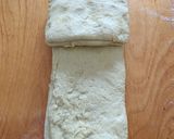 A legfinomabb sajtos, burgonyás, medvehagymás pogácsa recept fázis 3 fotója