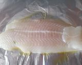 Foto del paso 2 de la receta: Pescado empapelado