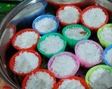 Foto langkah ke 3 dari resep 🥥 KUE PUTU 🥥.