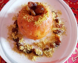 Foto del paso 3 de la receta: Manzana rellena de uvas pasas y polvo de nueces