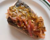 Foto del paso 4 de la receta: Salmon con salsa de maracuyá
