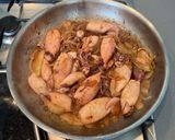 Foto del paso 2 de la receta: Chipirones al Tomate