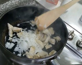 Foto del paso 2 de la receta: Pollo con mole