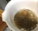 Une image de l'étape 8 de Tourte au munster, oignon, cumin et vin blanc.
