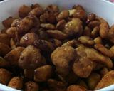 Foto langkah ke 8 dari resep Cracker/biskuit keju karamel.