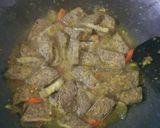 Foto langkah ke 5 dari resep Oseng Dage Pedes Bumbu Kuning.