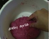 Foto langkah ke 1 dari resep Roti buah naga.