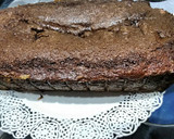 Foto del paso 6 de la receta: Budín húmedo de chocolate relleno con dulce de leche y avellanas