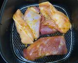 Hình bước làm 1 của món Ba chỉ chiên giòn (NCKD)