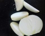 Hình bước làm 2 của món Đậu hủ xào nấm rơm sốt cà chua