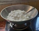 2 लेयर नारियल की बर्फी रेसिपी चरण 2 फोटो