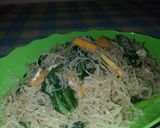 Foto langkah ke 5 dari resep Bihun Goreng Simple.