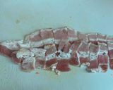 A picture of step 2 of Bacon & Cabbage Ario Orio (non-spicy).