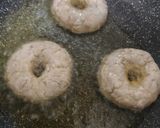 Foto langkah ke 3 dari resep Donat Pisang.