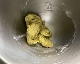 Une image de l'étape 4 de Pâte brisée au miel et pistache.