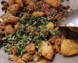 A picture of step 2 of Chatpate aloo.