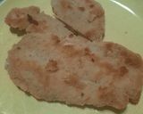 Foto del paso 1 de la receta: Milanesas con queso y salsa acompañadas con puré de papas
