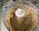 Une image de l'étape 7 de Sauce salade épicée à l'oignon rouge et persil.