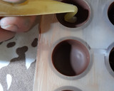 Foto del paso 11 de la receta: Bombones de chocolate rellenos de reducción de ponche