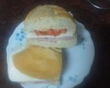 Foto del paso 2 de la receta: Bocadillo de pata asada, queso tierno y tomate