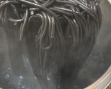 Une image de l'étape 7 de 🦞Spaghettis à l’encre 🦑de seiche gambas 🦐.