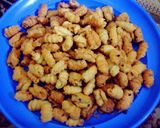 Foto langkah ke 7 dari resep Kue Garpu Toping Teri.