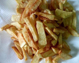 Foto del paso 4 de la receta: Pinchitos de pechuga de pollo con patatas fritas y doble marinad