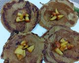A picture of step 4 of Apple pancakes.