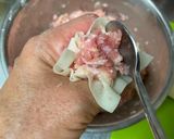 A picture of step 3 of Crab Shaomai.