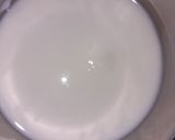 A picture of step 2 of Choco biscuit shake.