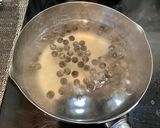 A picture of step 3 of Taiwanese milky bubble tea (iced or hot).